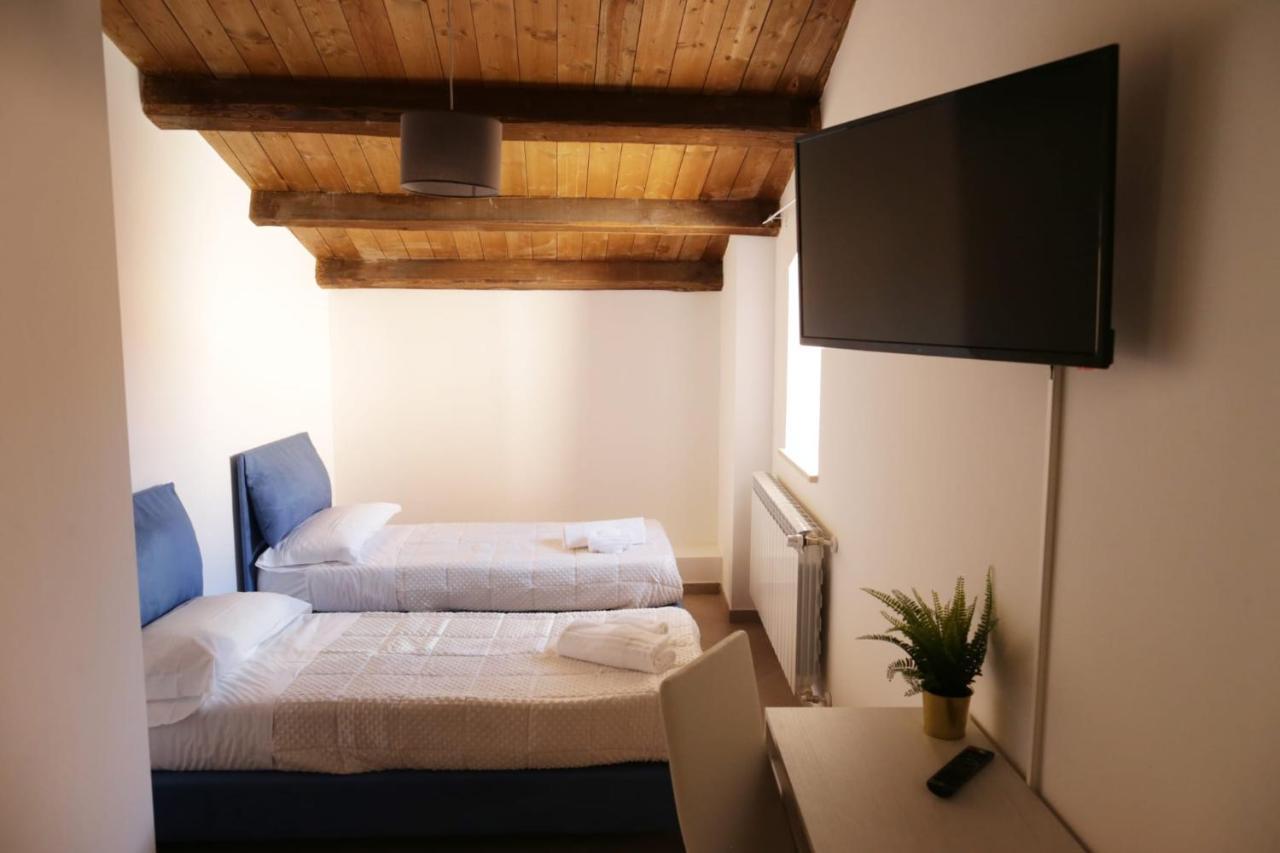 B&B Eden LʼAquila Екстериор снимка