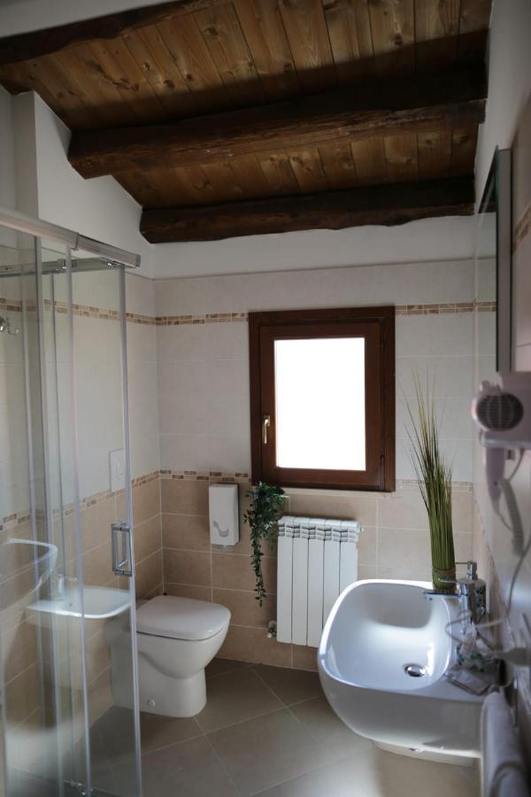 B&B Eden LʼAquila Екстериор снимка